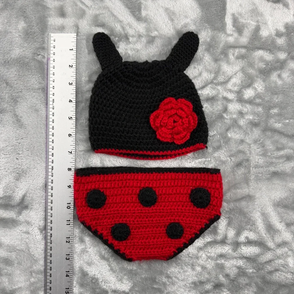 Newborn Ladybug Crochet Photo Prop Set Hat & Diaper Cover Red Black 0-9M